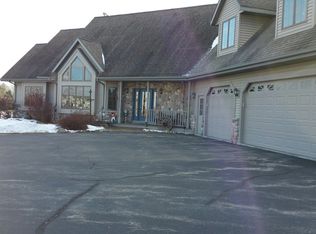 W1001 Pond Rd, Rubicon, WI 53078