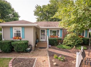 608 Nelson St, Grove City, PA 16127