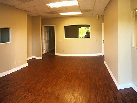 5th image of 21422 Carson Dr