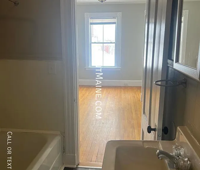 591 Main St #12 — Photo 10