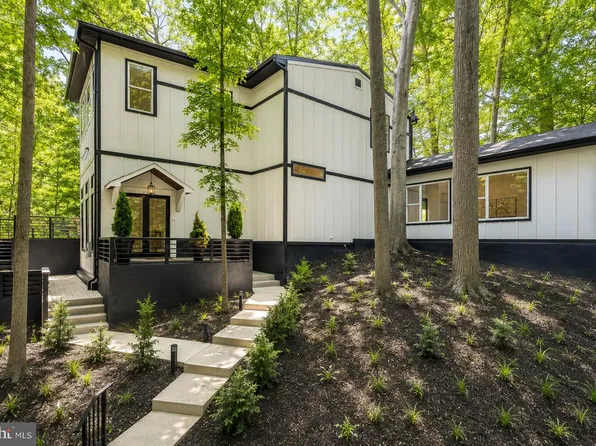 811 Sligo Creek Pkwy, Takoma Park, MD 20912