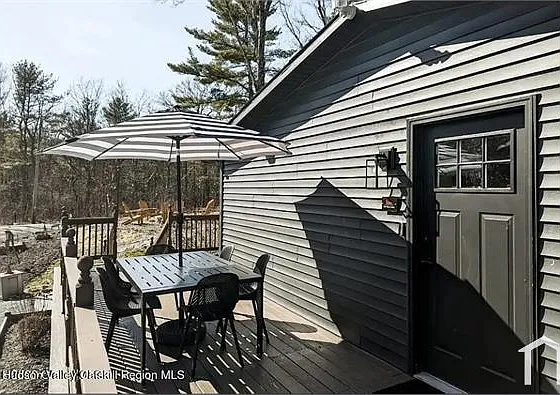 690 Green Lake Rd