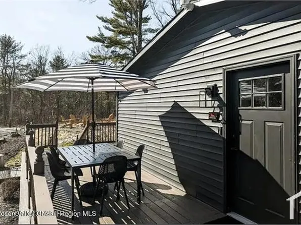 690 Green Lake Rd, Catskill, NY 12414