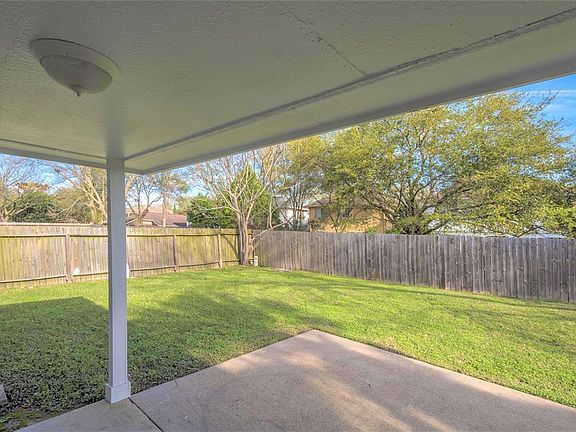 4th image of 15830 Mission Glen Dr
