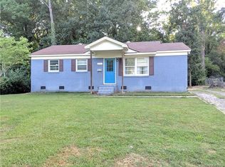 2717 Dora Dr, Charlotte, NC 28215