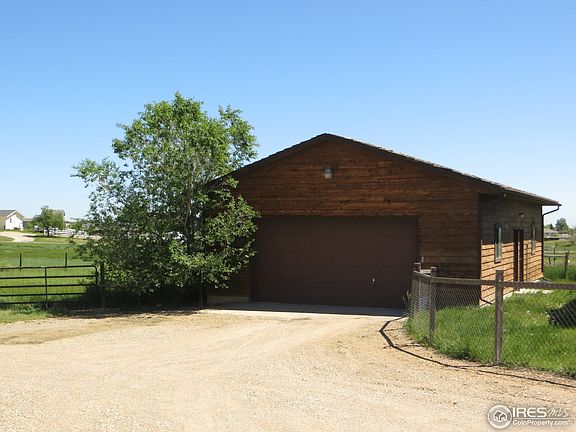 3rd image of 1000 Maureen Dr