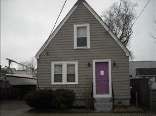 18 Puritan St, Providence, RI 02907