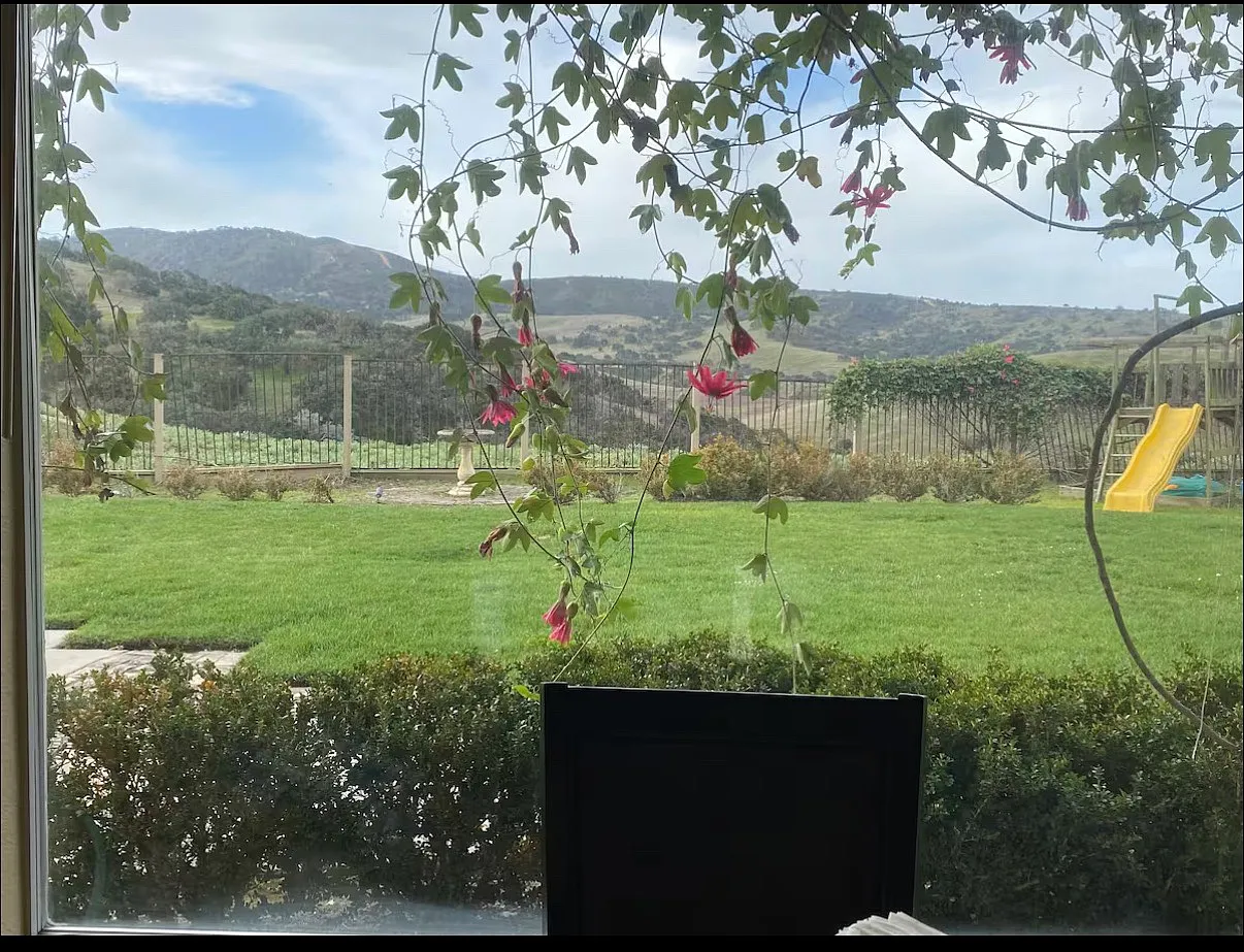 5 bed, 3818 sqft, $6,900 — Photo 1