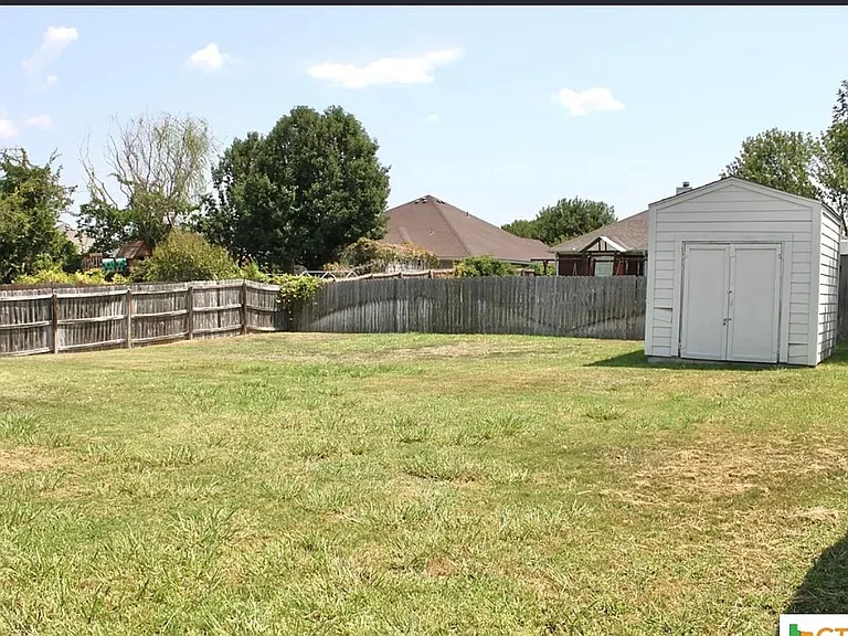 2015 Drawbridge Dr — Photo 24