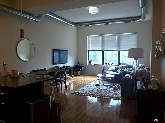 3rd image of 2778 N Milwaukee Ave