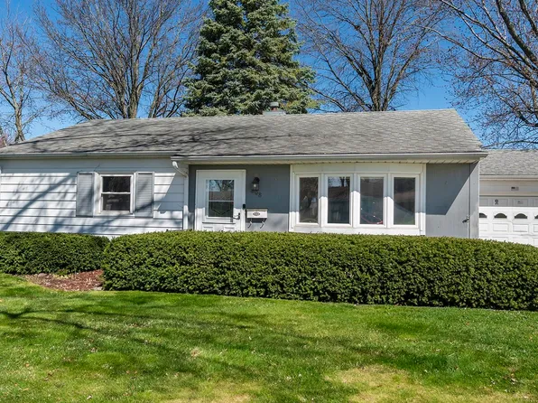 808 W 18th St, Sterling, IL 61081