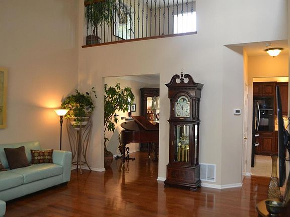 4th image of 8048 Waggoner Trace Dr