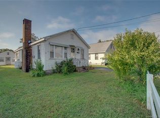 4 Buckingham Ave, Old Saybrook, CT 06475
