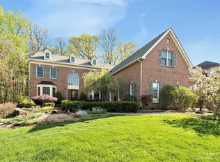 2707 Timber Hill Dr, Ann Arbor, MI 48103