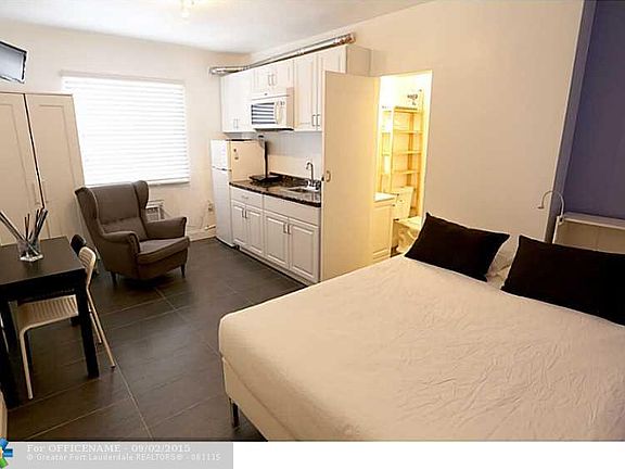 4th image of 335 Ocean Dr APT 226