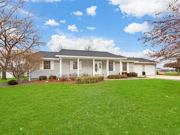 618 Cynthia St, Minonk, IL 61760