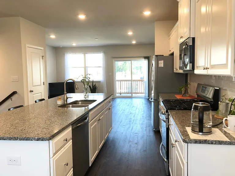2205 Massey Ln — Photo 7