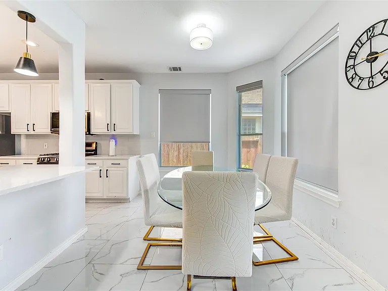 14311 Tasmania Ct — Photo 23