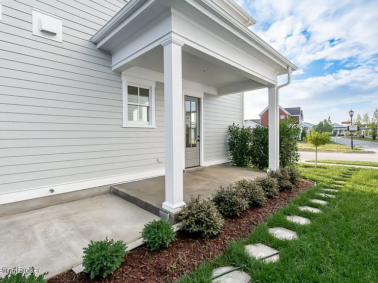 6100 Passionflower Dr #101 — Photo 30