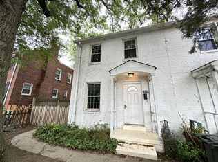 127 S Glebe Rd, Arlington, VA 22204