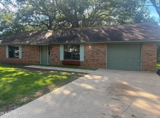 3217 Milstead Rd, Gautier, MS 39553