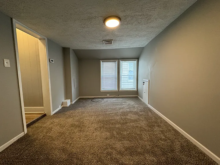 3 Bedroom 1 Bath unit #C — Photo 7