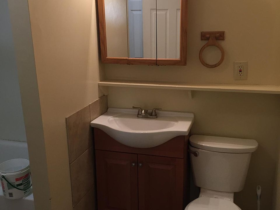 2nd image of 1008 N 6th St