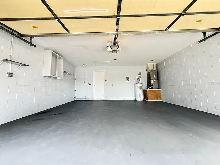 9923 Castleton St — Photo 9