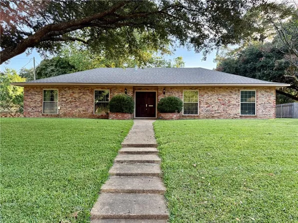 732 Welwyn Way, Alexandria, LA 71303