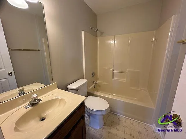 217 Waterford Dr — Photo 6
