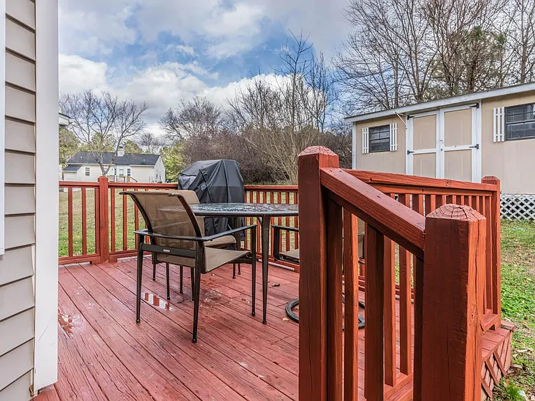 909 Danley Ln — Photo 21
