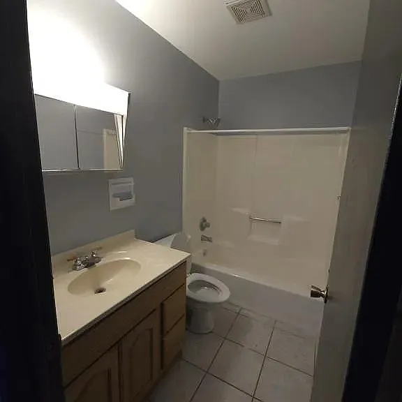405 Milton St #C — Photo 5