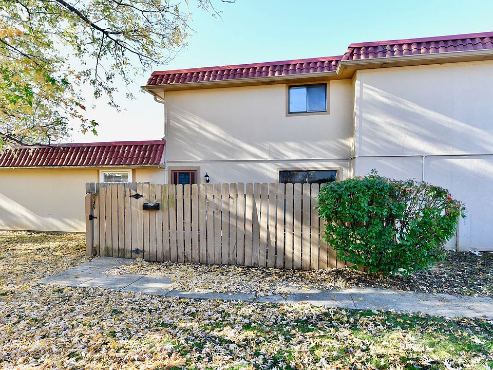 1st image of 2777 Del Prado Dr #C
