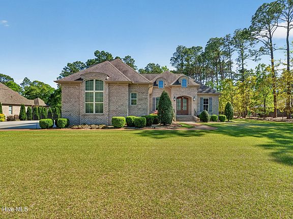 2nd image of 203 Leafwood Drive