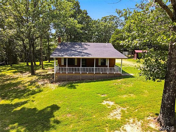 3rd image of 544 Anaconda Rd