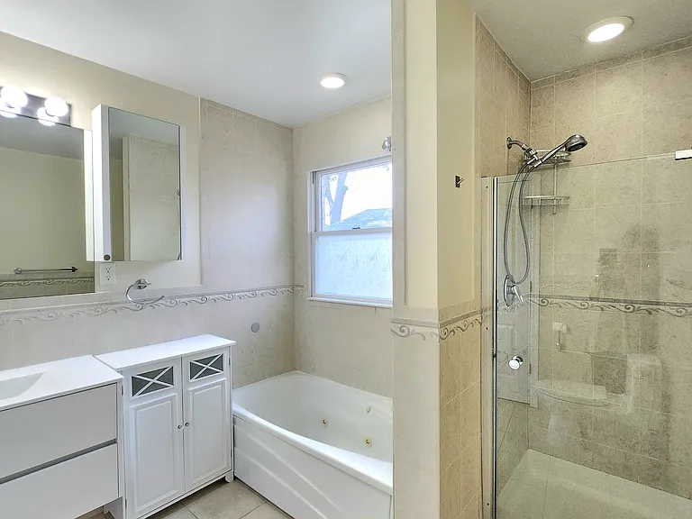 430 Aurora Ave #430 — Photo 19