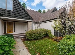 271 Nahanton St, Newton, MA 02459