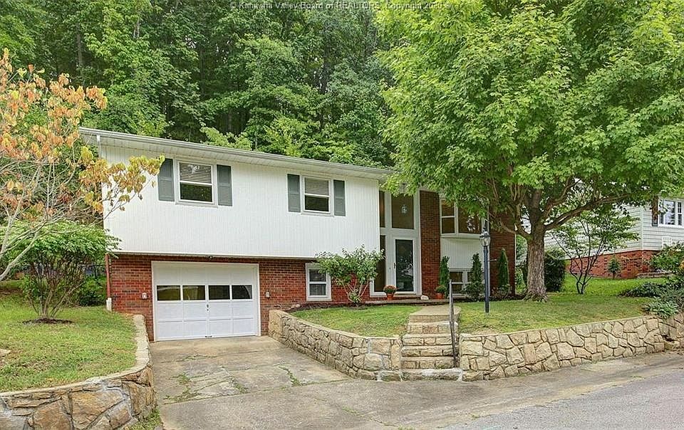 1st image of 1737 Woodbine Ave