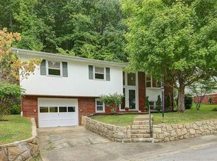 1737 Woodbine Ave, Charleston, WV 25302