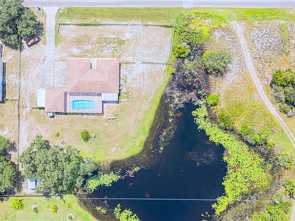 5th image of 8829 Sheppard Dr