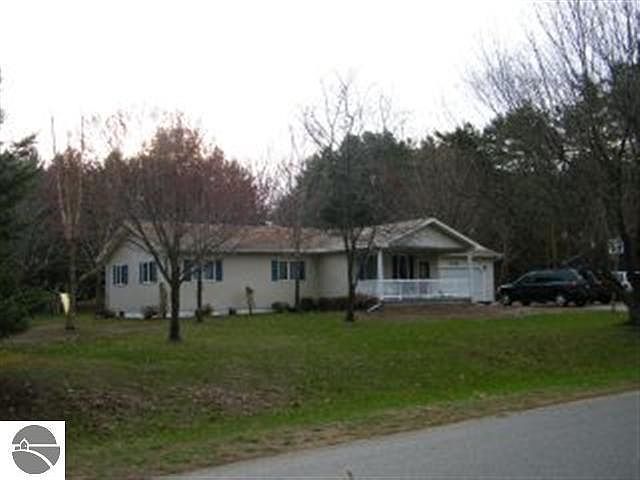 1st image of 7708 Briar Ln