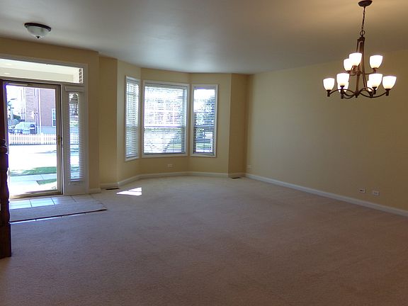 4th image of 2428 Violet St #2428