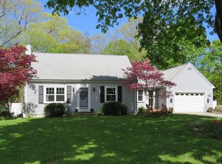4 Marguerite Rd, Walpole, MA 02081