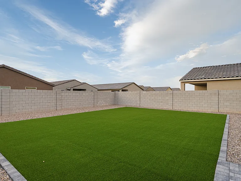 2520 E Grenache Rd — Photo 45