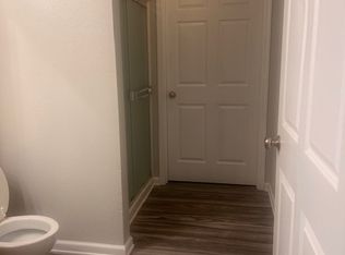 8646 N Cleveland Ln, Kansas City, MO 64156