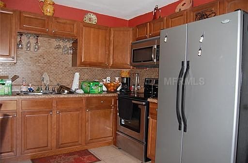 3rd image of 711 Bunker Ln