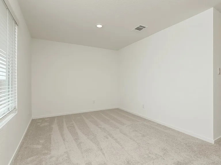 11710 California Rose — Photo 13