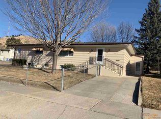 2102 Cruz Dr, Rapid City, SD 57702