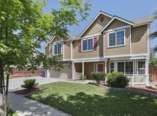 962 Tranquility Ct, Lemoore, CA 93245