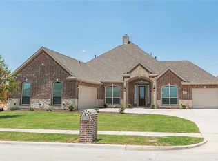 707 Sierra Ave, Mansfield, TX 76063